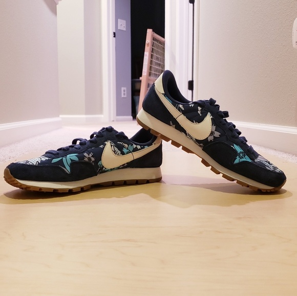 nike air pegasus 83 aloha